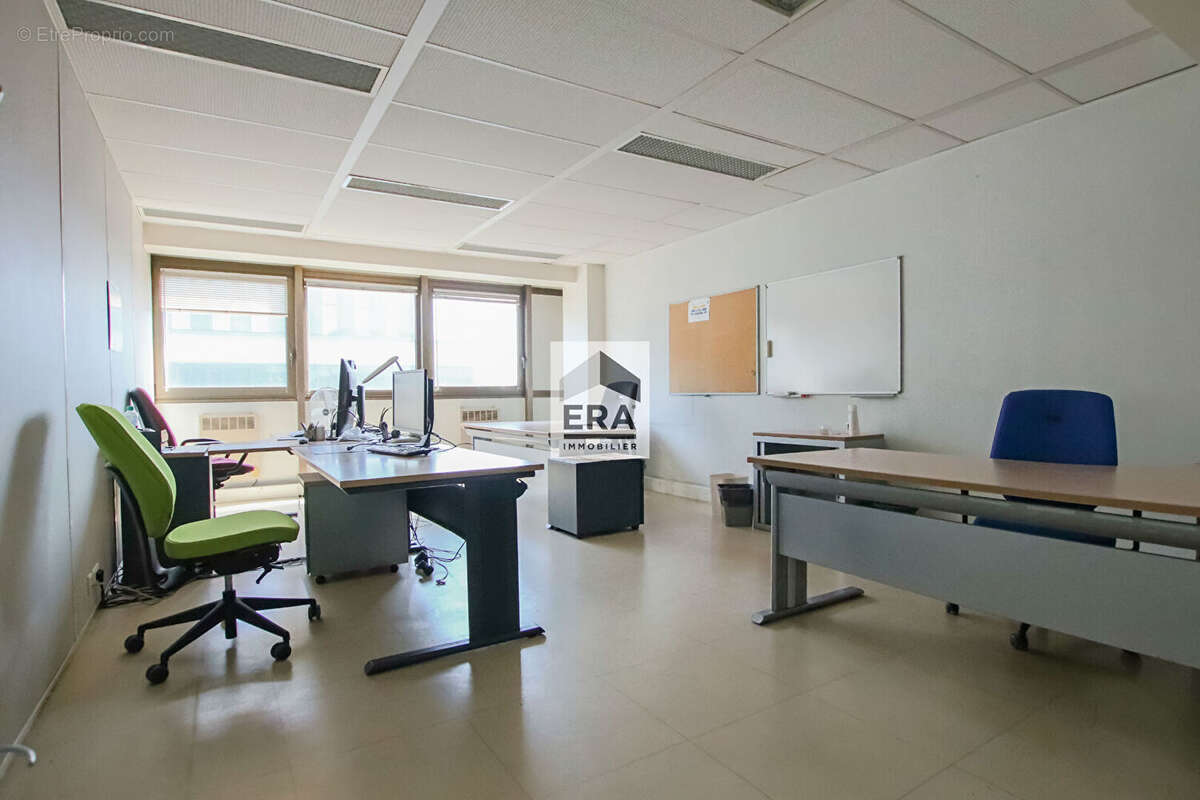 Autre à IVRY-SUR-SEINE