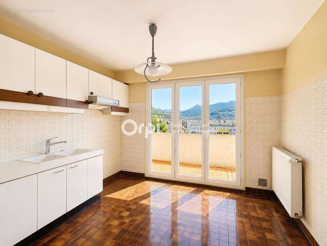 Appartement à ALBERTVILLE