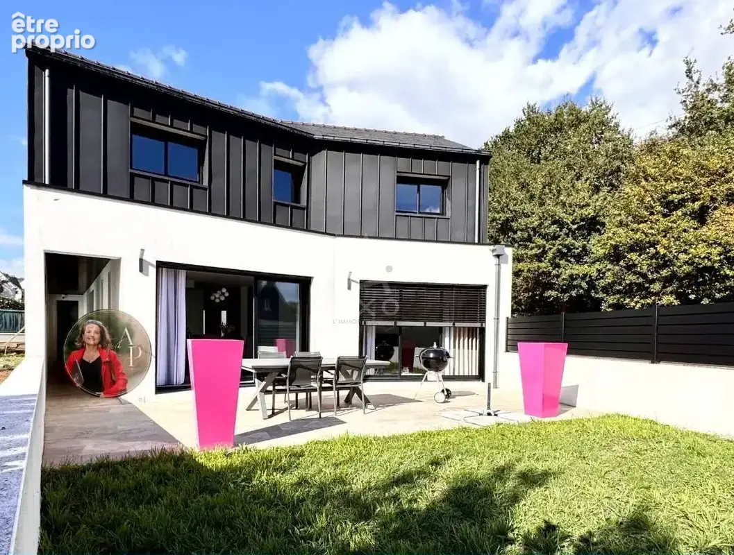 Photo Maison à Plescop au prix de 490 000€