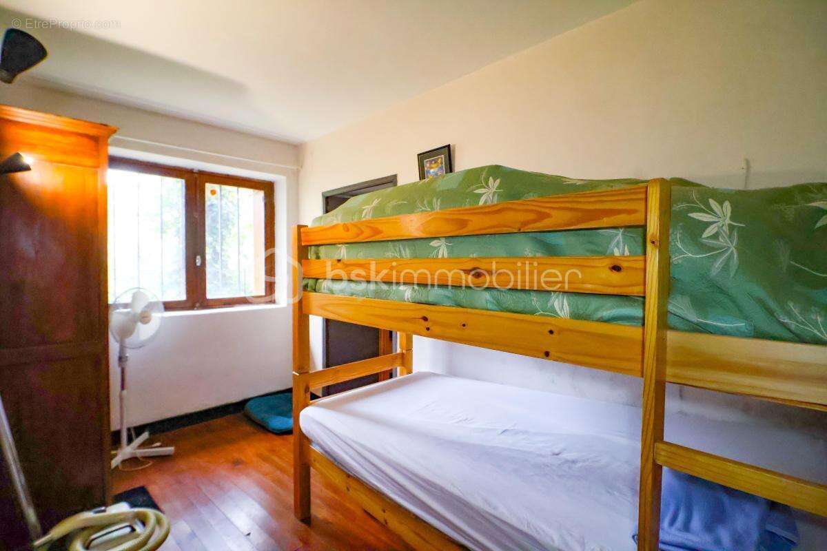 Appartement à CORNUS