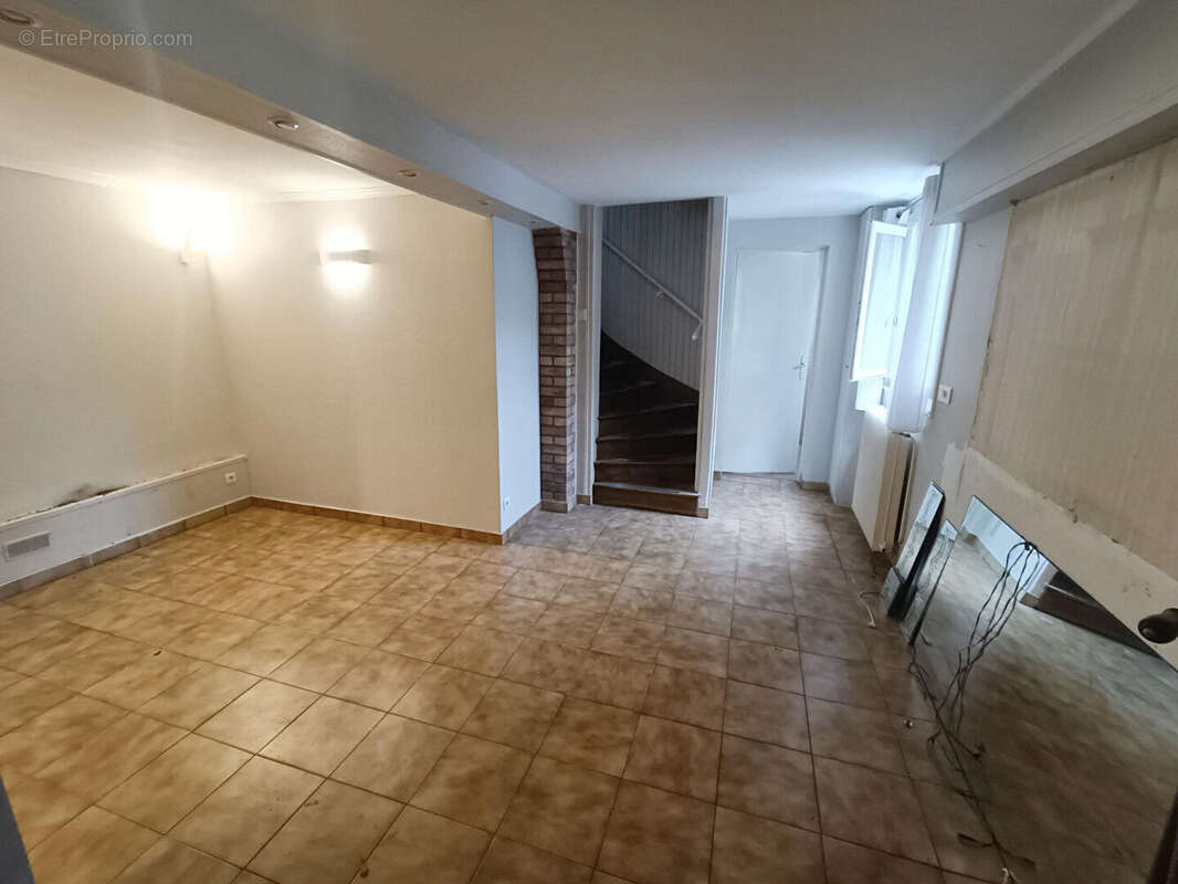 Maison à VILLEMOMBLE