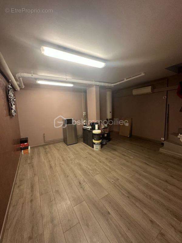 Commerce à MOUANS-SARTOUX