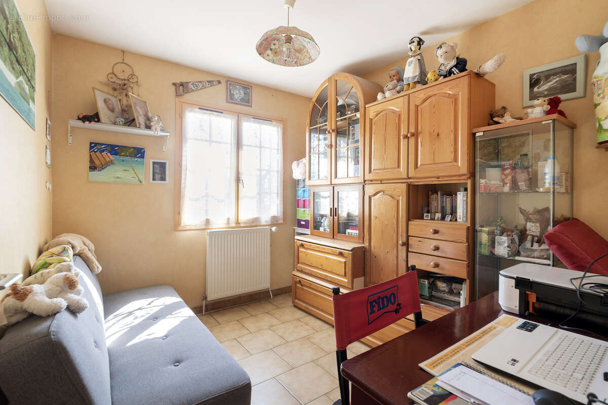 Maison à D&#039;HUISON-LONGUEVILLE