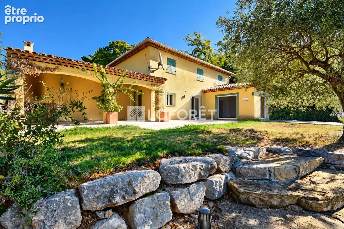 Photo Maison à Montauroux au prix de 840 000€