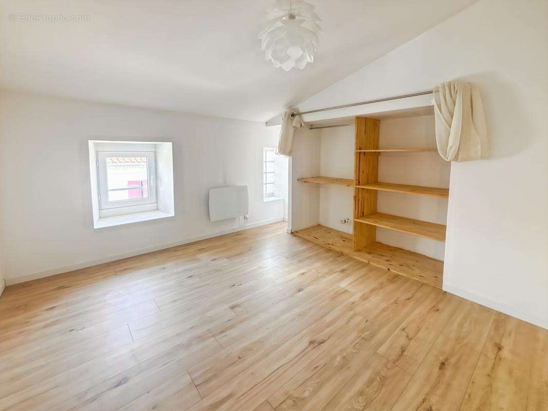 Appartement à BRIZAMBOURG