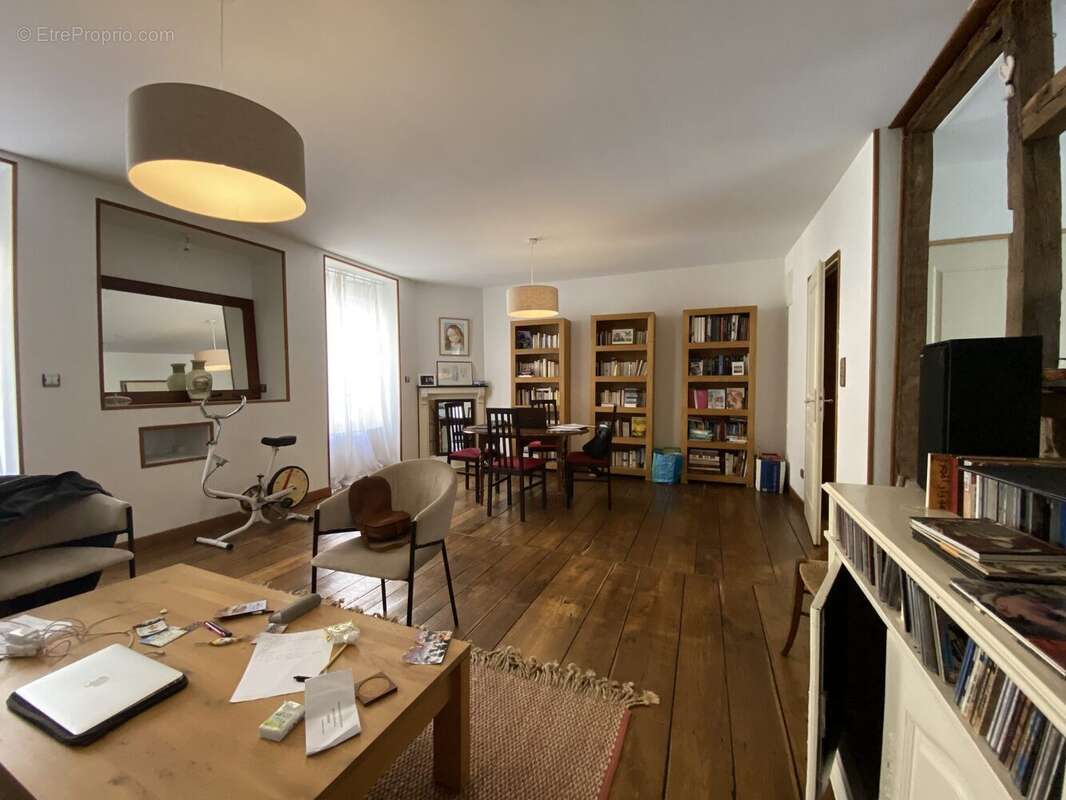 Appartement à SAINT-JUNIEN