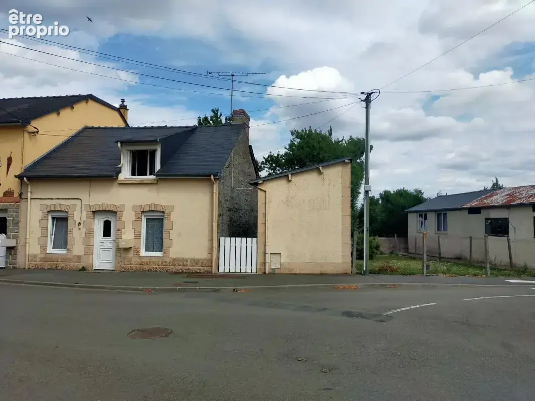 Maison à VILLAINES-LA-JUHEL