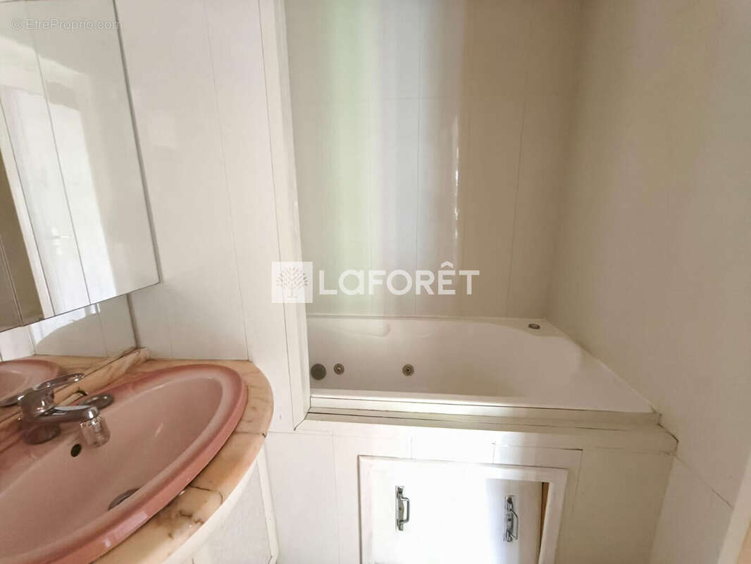 Appartement à ARLES-SUR-TECH