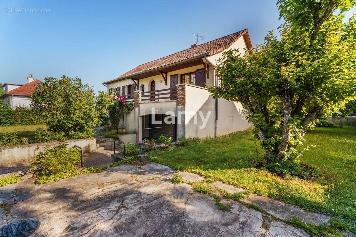 Maison à VAROIS-ET-CHAIGNOT