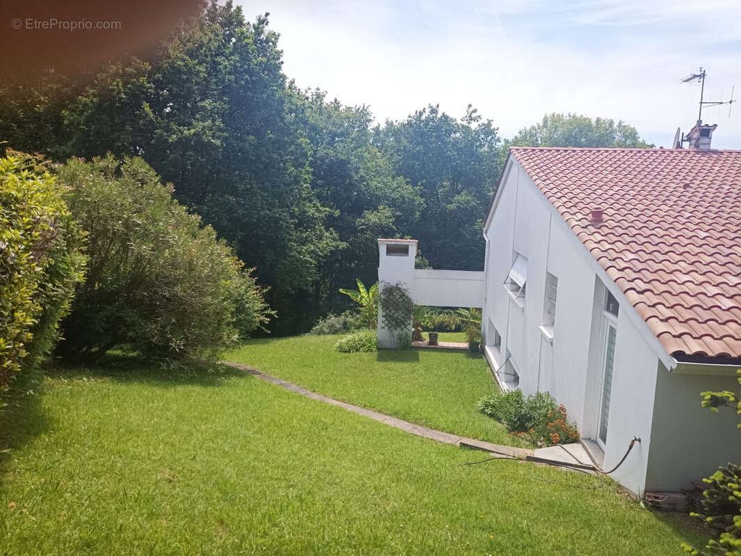 Maison à MOUGUERRE