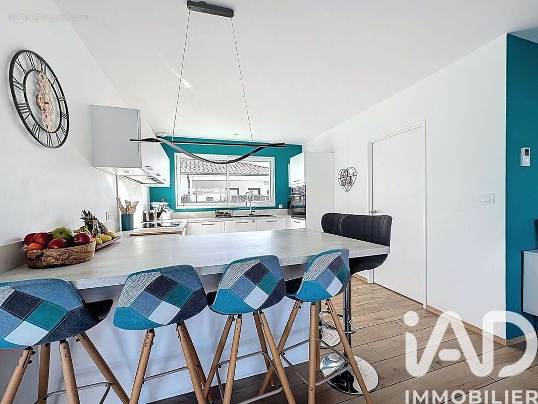 Maison 163 m² à Mios  - photo 5