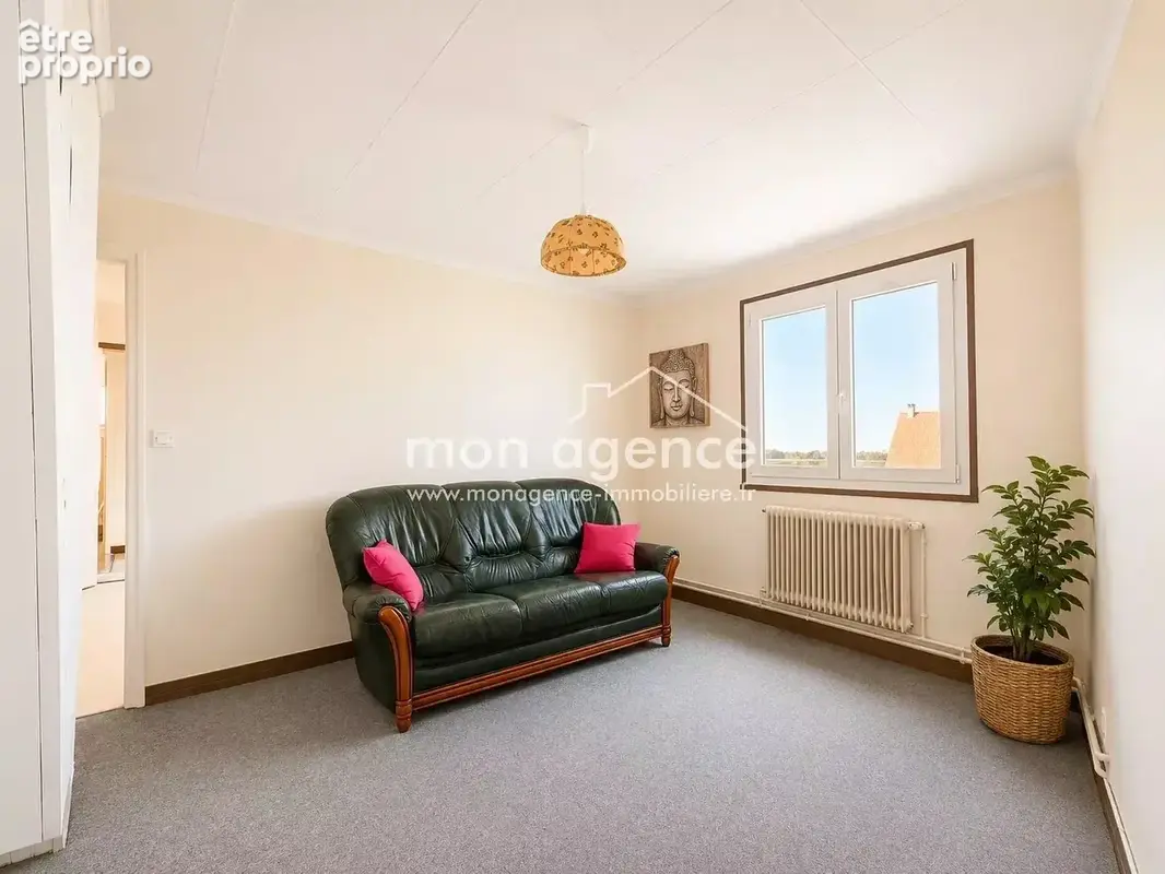 Maison à rénover avec beau potentiel – Bois-l'Évêque - photo 9