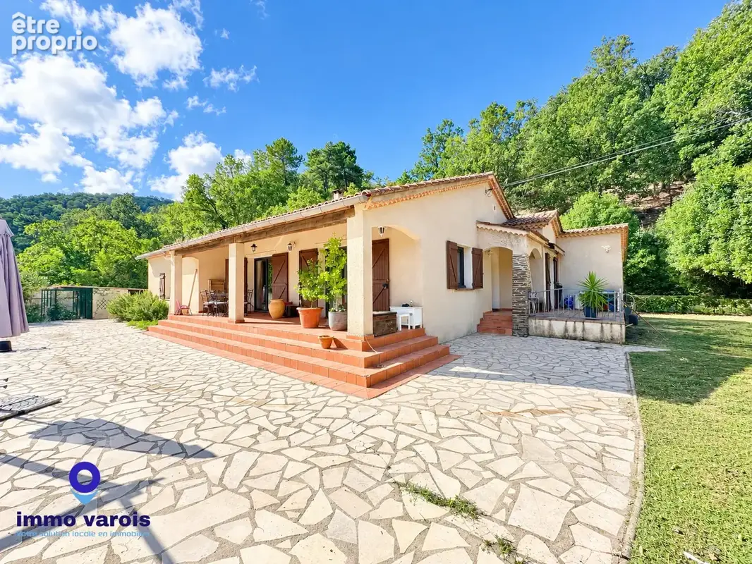 Exclusivite belle  maison de plain pied au calme avec piscine - photo 2