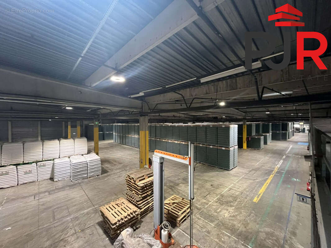 Commerce à GONDREVILLE