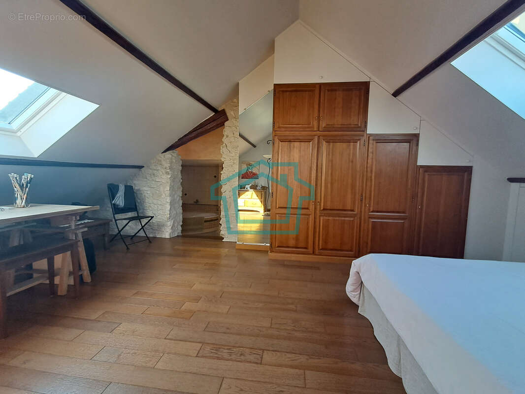 Maison à THOIRY