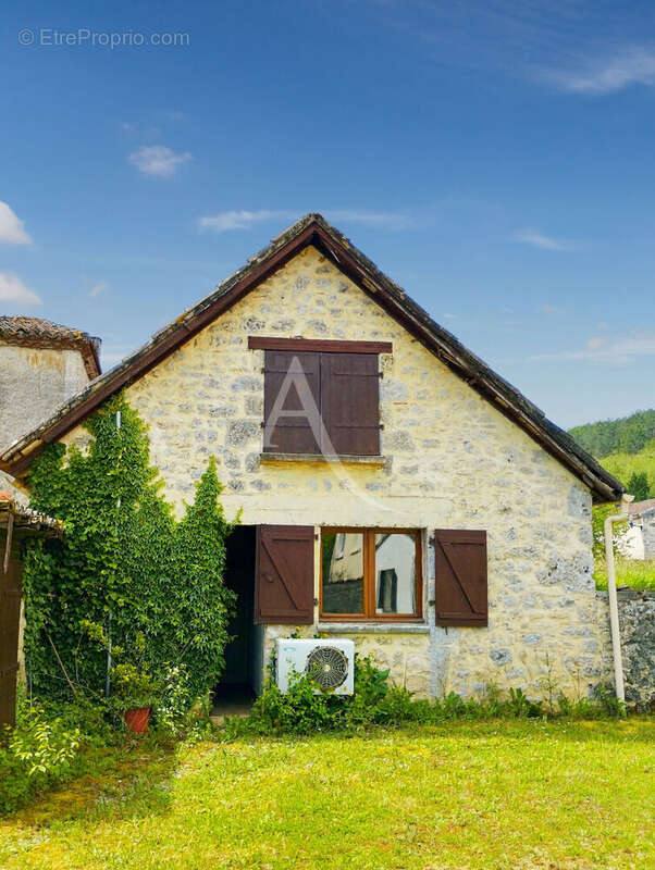 Maison en pierre 184m² + grange/gîte 58m², proche Prayssac - photo 10