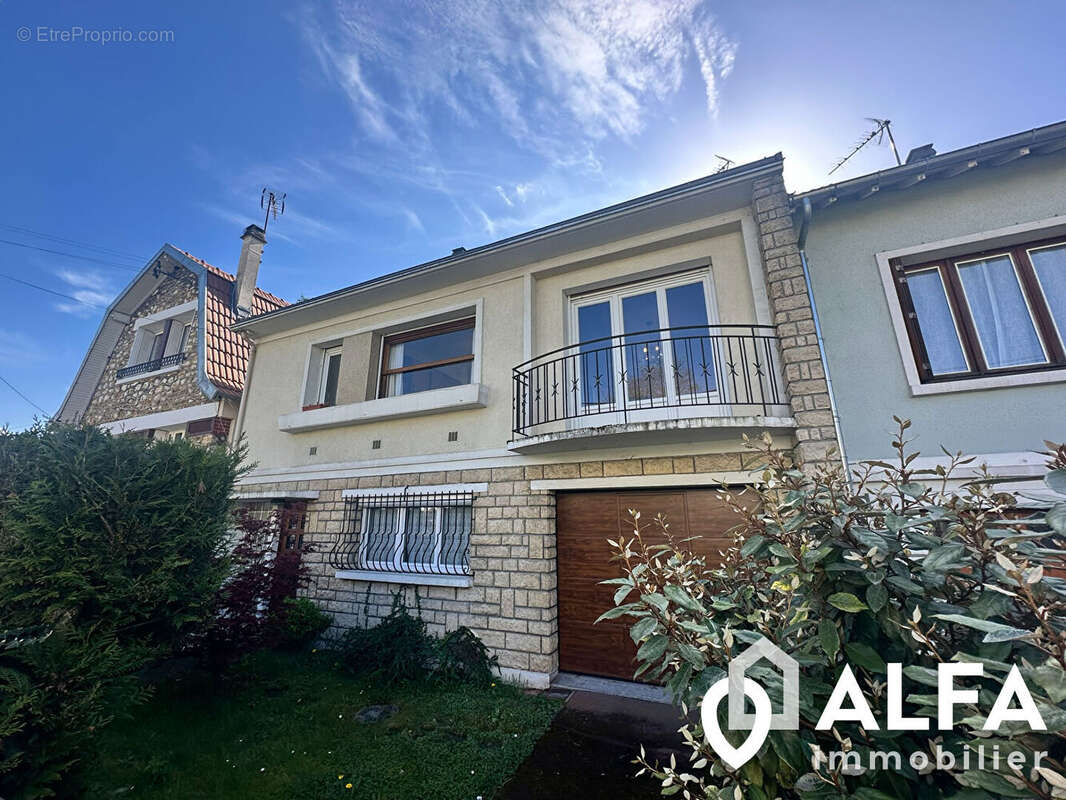 Maison à DEUIL-LA-BARRE