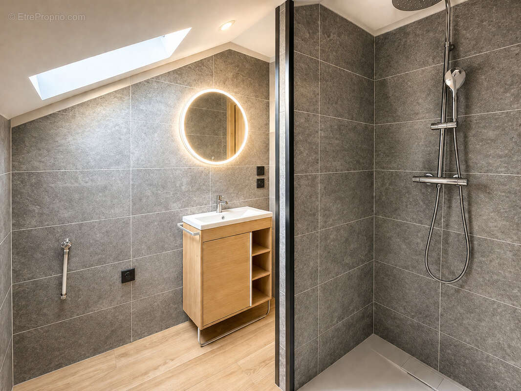 Appartement à AIX-LES-BAINS