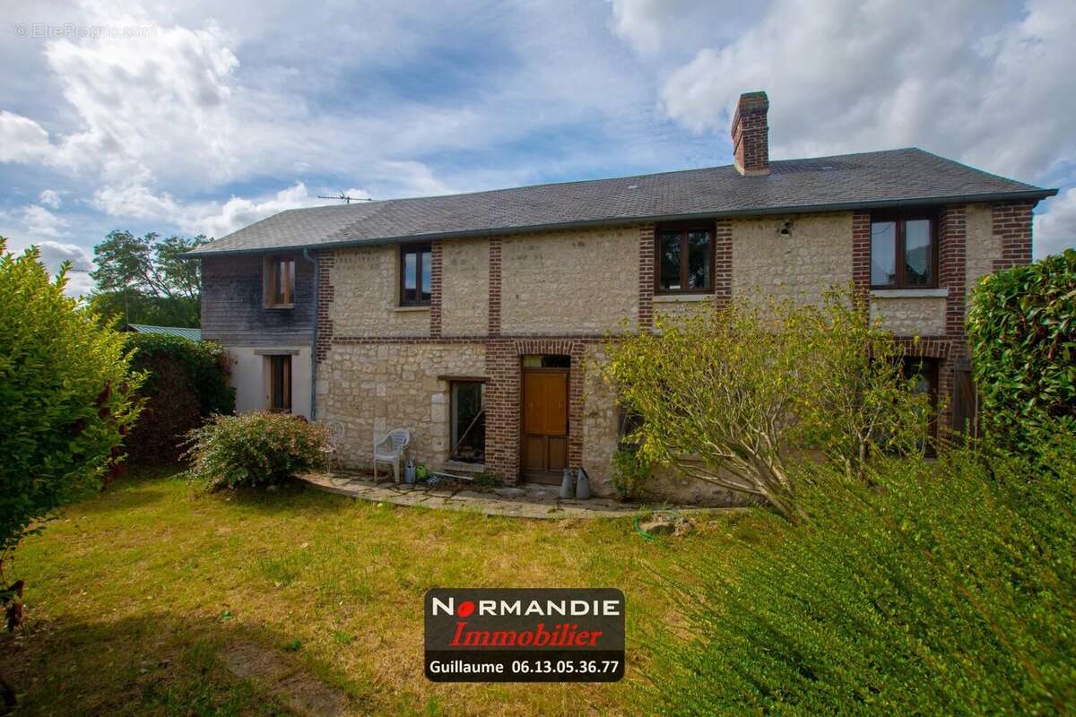 Maison à SAINT-MARTIN-DE-BOSCHERVILLE