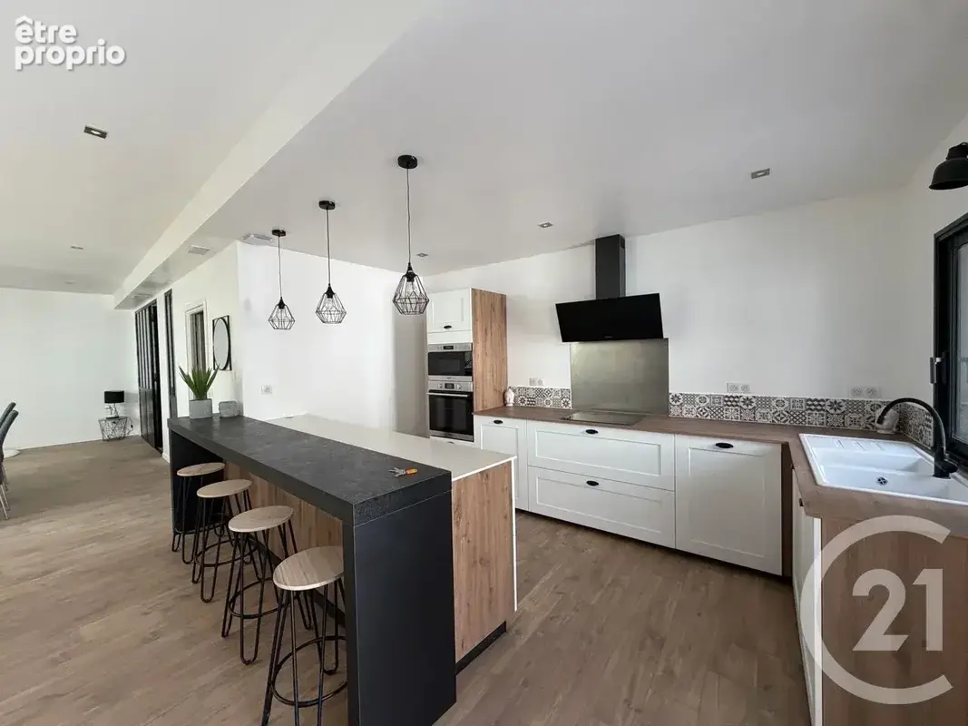 Photo Appartement à Aurillac au prix de 274 500€