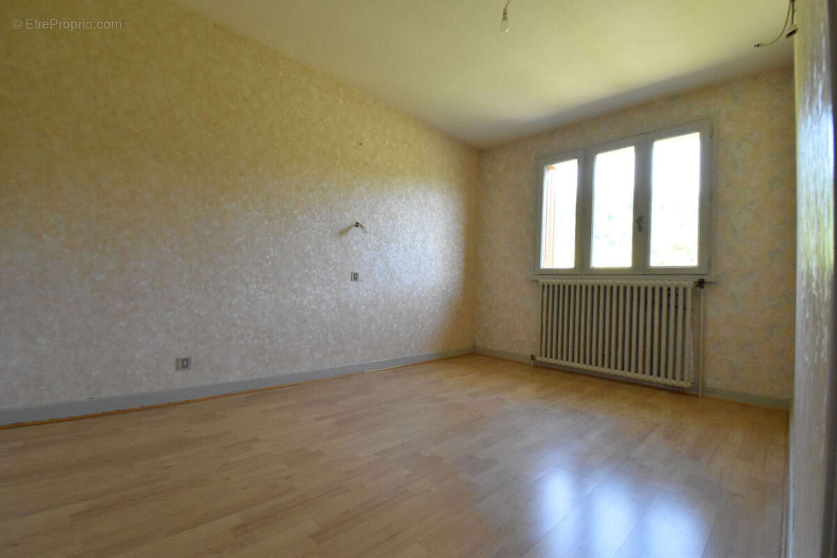 Maison à ARPAJON-SUR-CERE