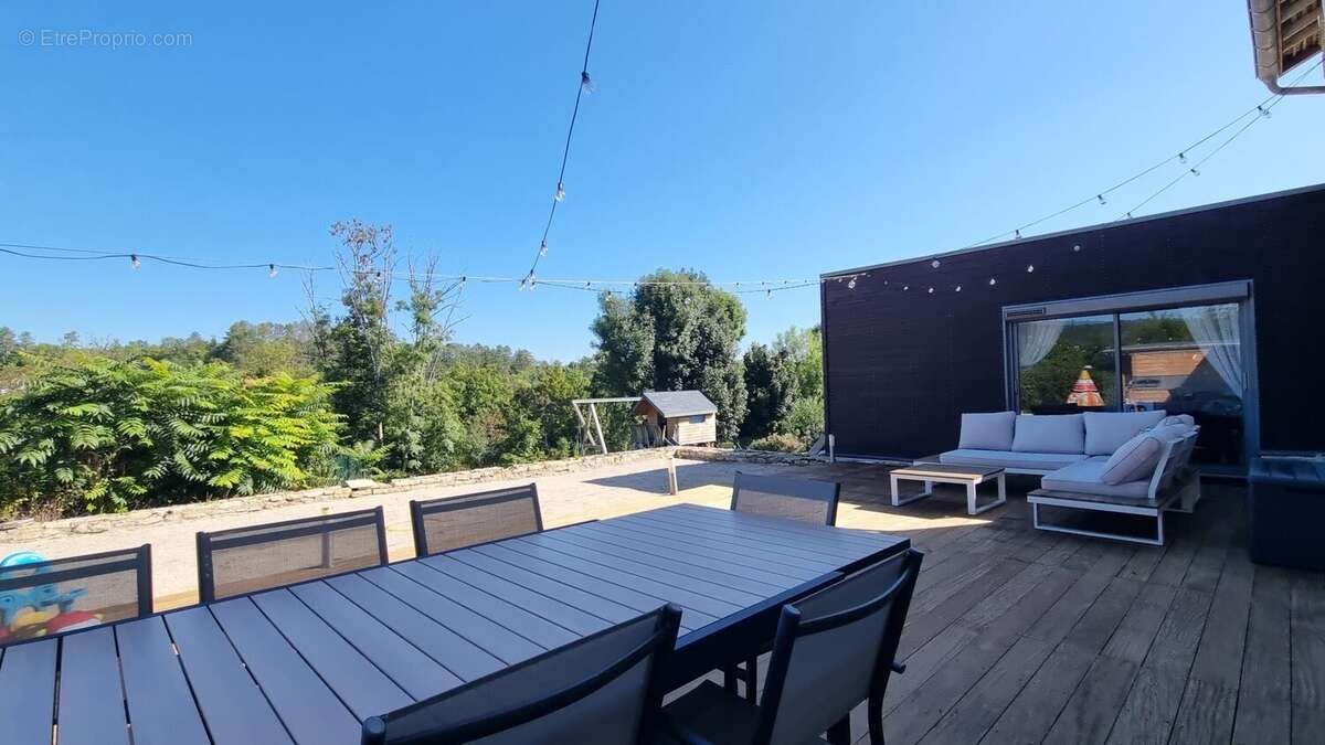 Maison à FLEUREY-SUR-OUCHE