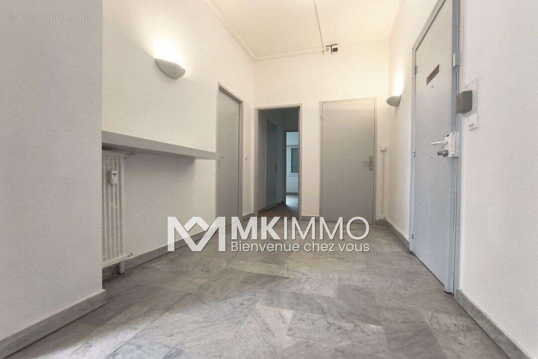 Commerce à CAGNES-SUR-MER