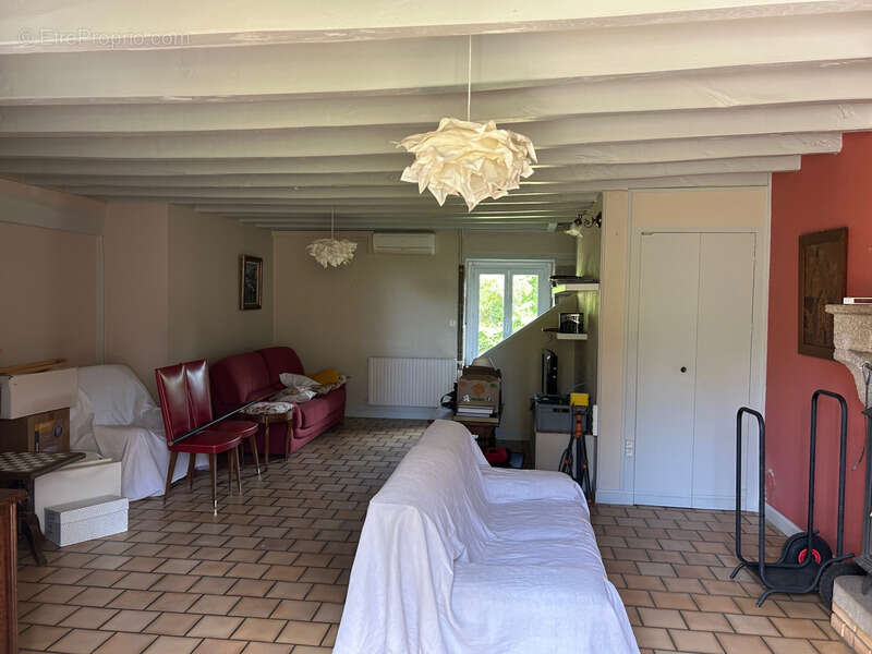 Maison à CHANTECORPS