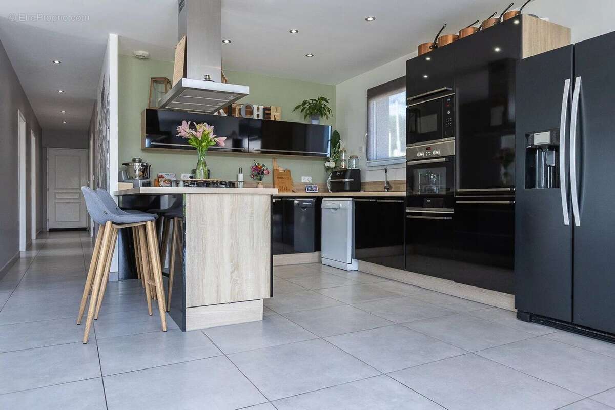 Vente Maison Arandon-passins(38510) 320 000ï¿œ - photo 4