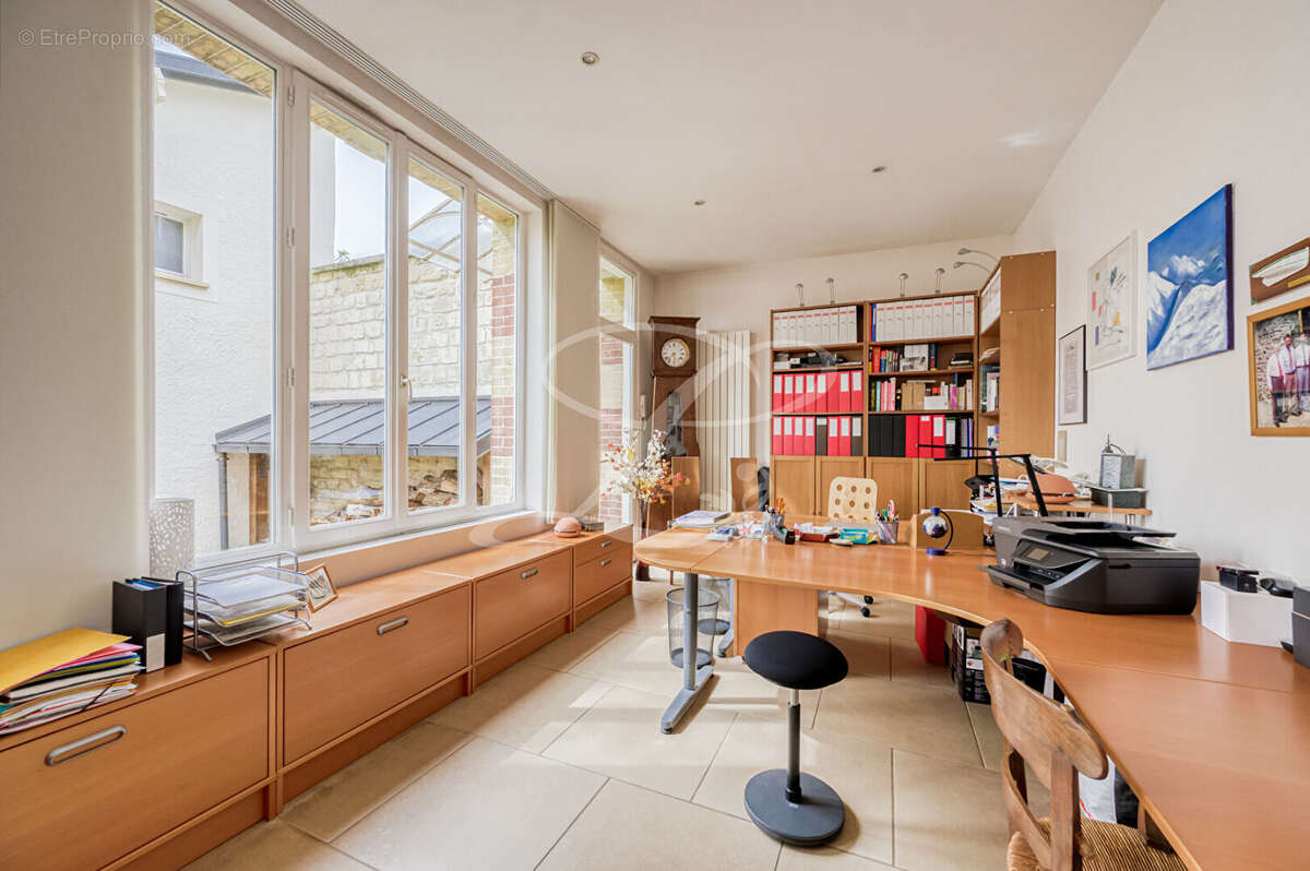 Maison à MAISONS-LAFFITTE