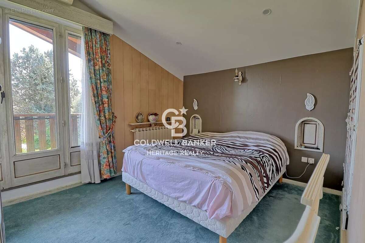 Maison à SAINTE-FOY-LES-LYON