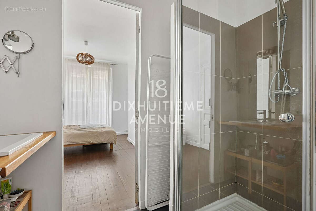 Appartement à PARIS-18E