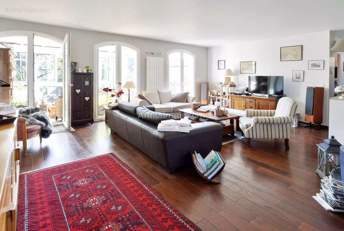 Maison à LE PERREUX-SUR-MARNE