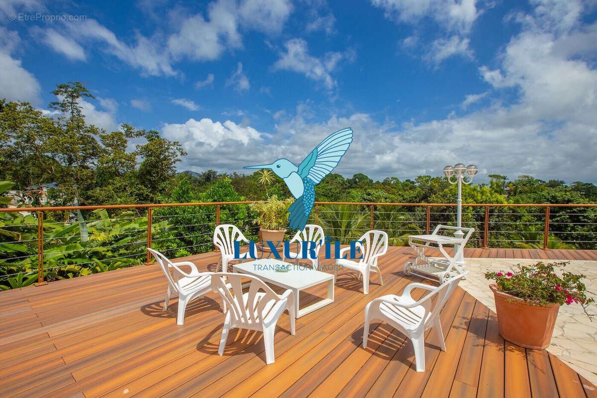 Maison à PETIT-BOURG