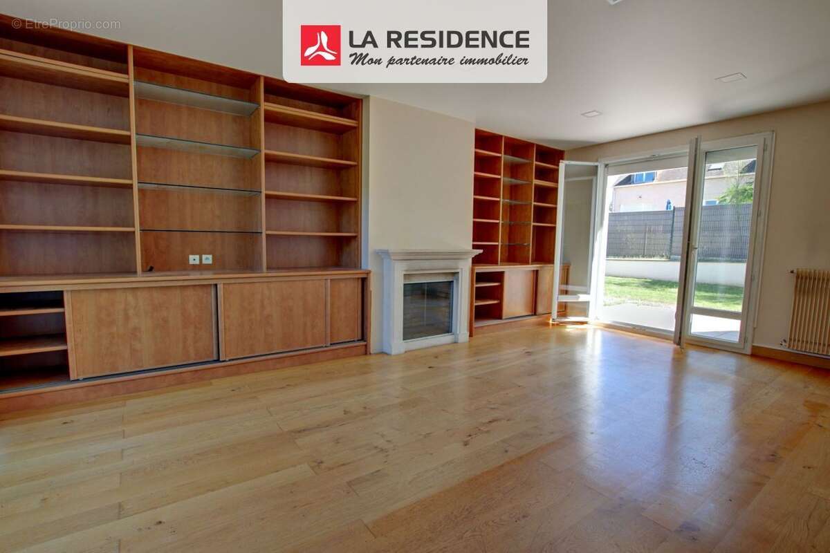 Maison 163 m² à Chevreuse  - photo 2
