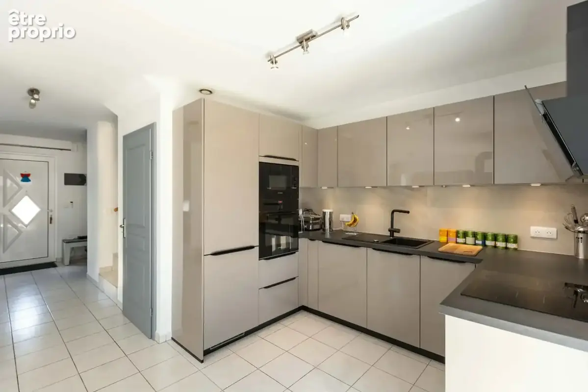 Maison mitoyenne proche frontiere - photo 2