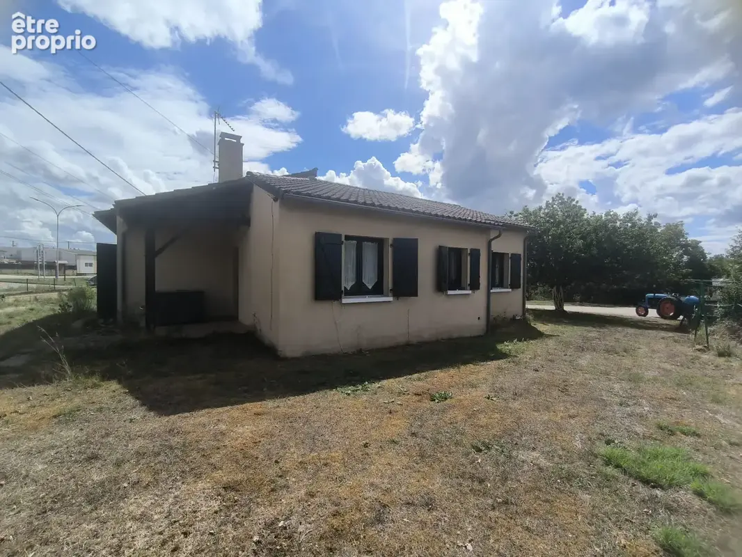 Maison à LACHAPELLE-AUZAC
