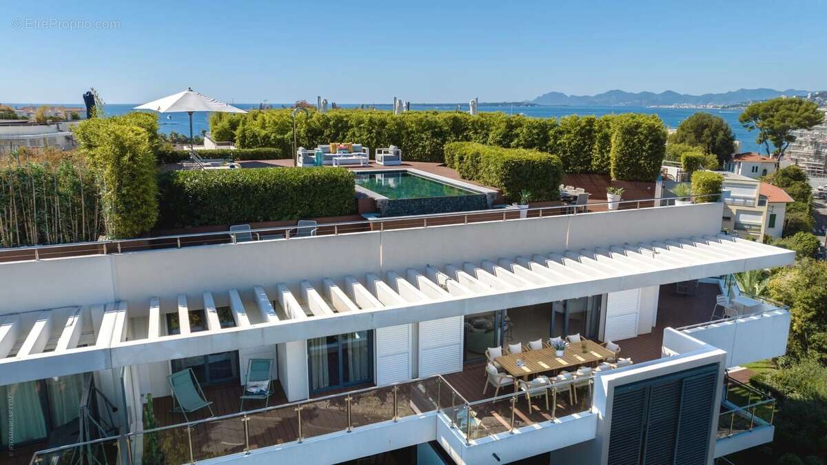 CAP D'ANTIBES -  Sous offre - Penthouse de 185m² dans résidence d'exception - E42 - photo 12
