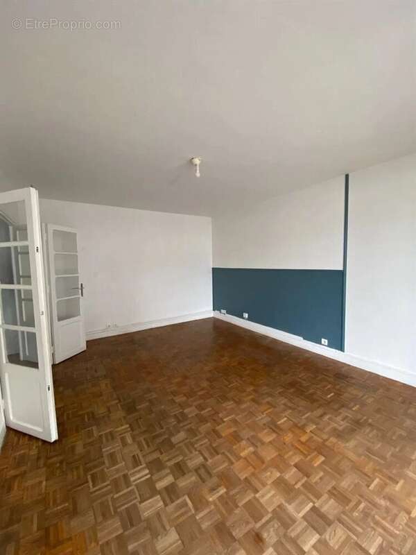 Appartement à LA GARENNE-COLOMBES