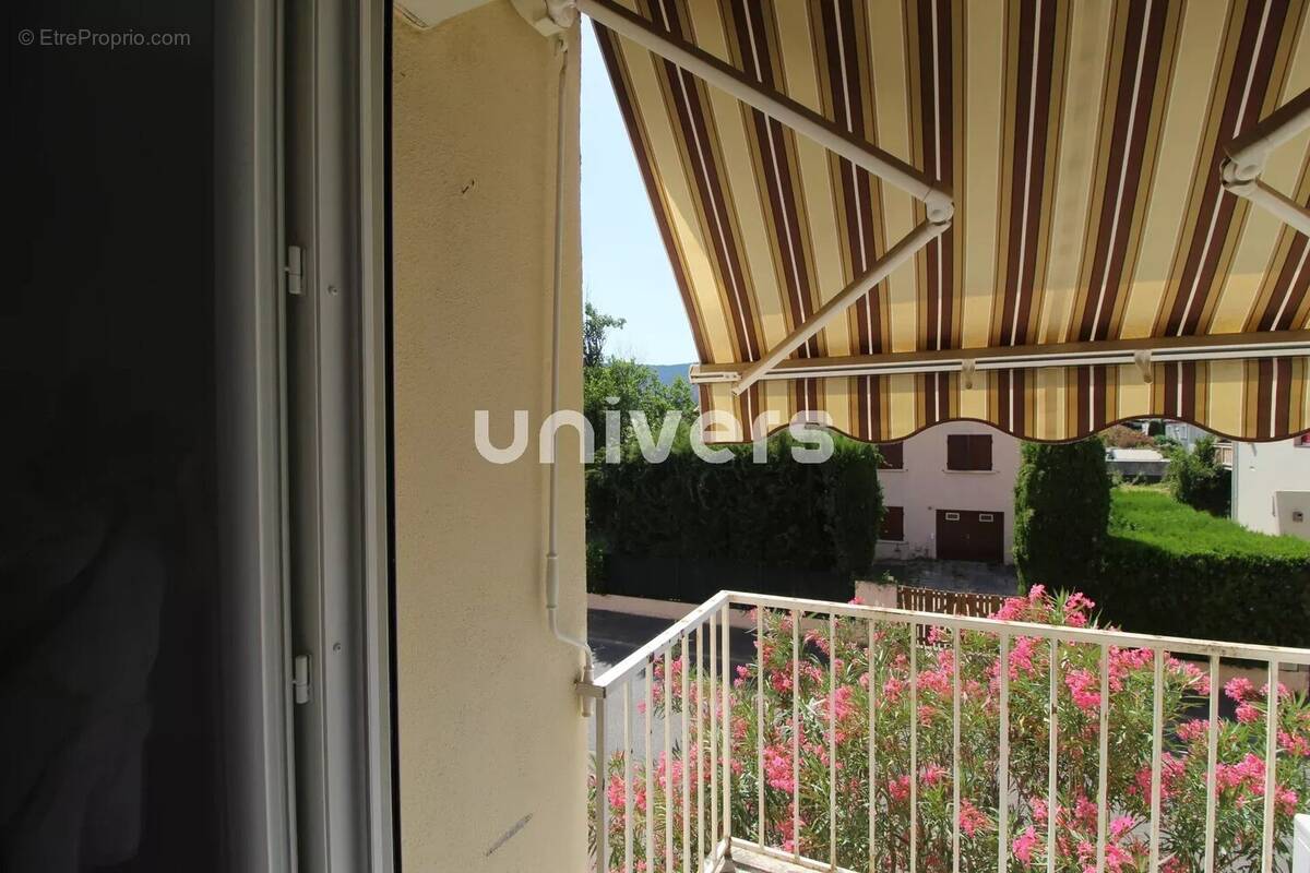 Appartement à GUILHERAND-GRANGES