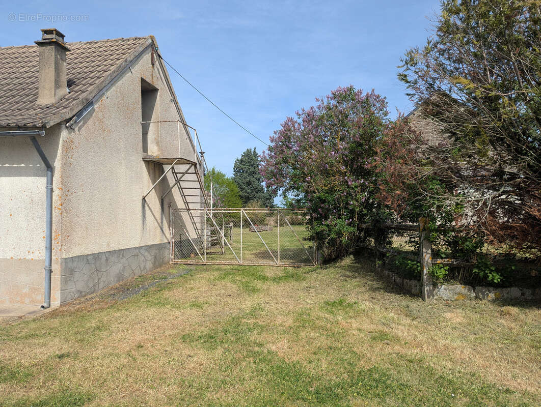 Maison à NEUVY-SAINT-SEPULCHRE