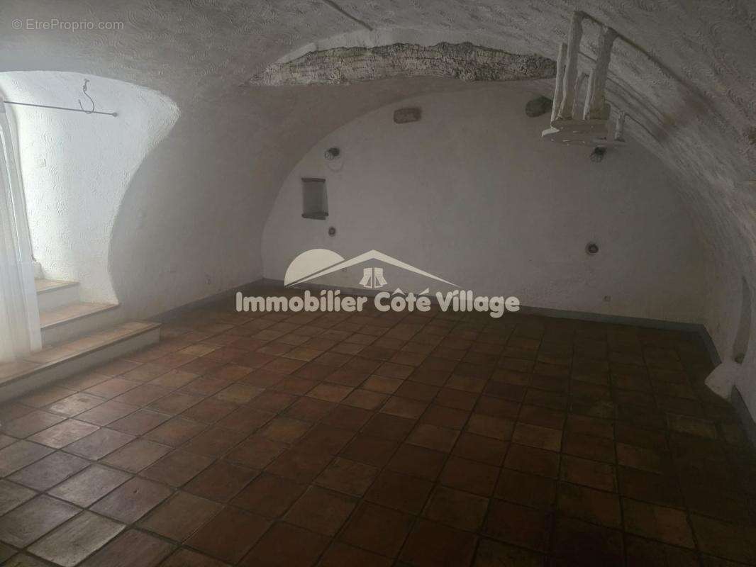 Appartement 4 pièces 135m2 (Loi Carrez 110m2) +3 caves, Touë - photo 23
