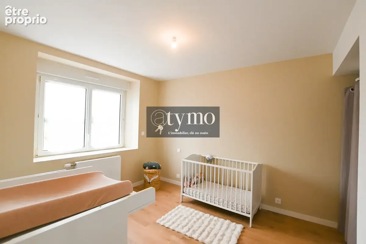 Maison entierement renovee 188m2 - 5 chambres sur terrain de 830m2 - photo 10