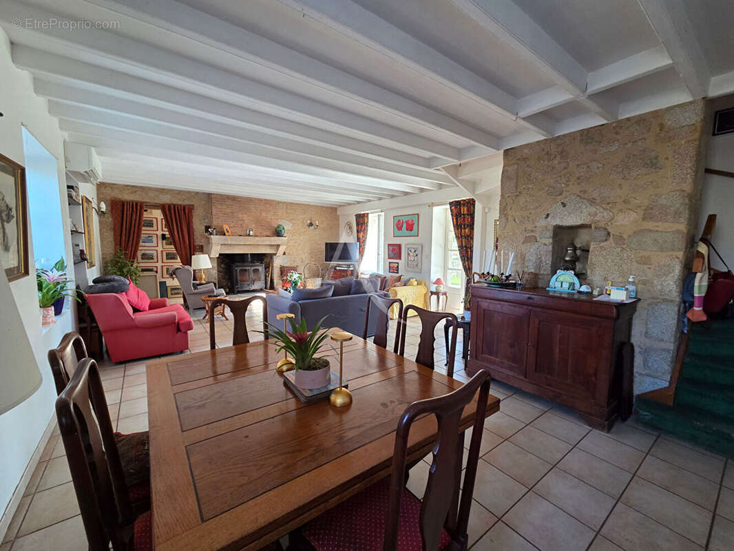 Maison à LE POIRE-SUR-VIE