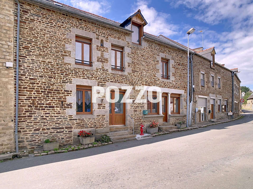 A Vendre - Sacey - Maison 7 pièce(s) 166 m² - photo 4