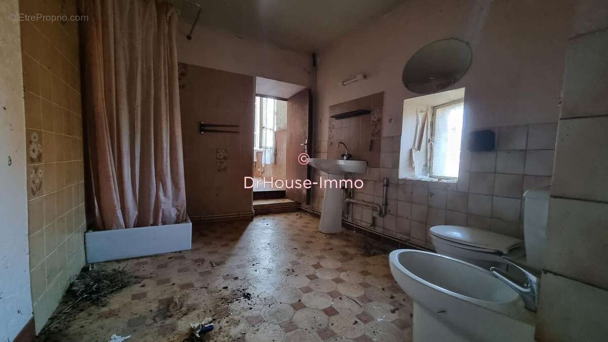 Maison à AIGURANDE