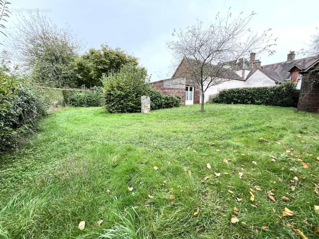Maison 170 m² à Coudrecieux  - photo 8