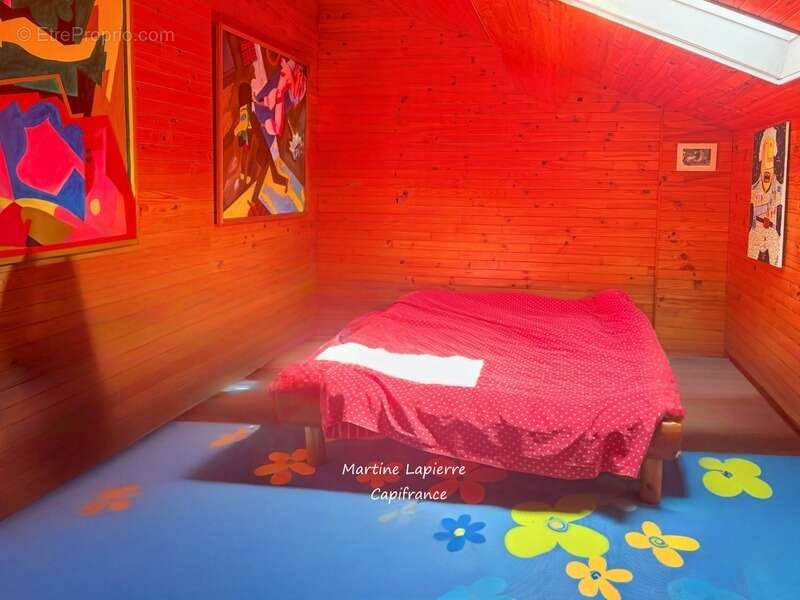 Maison à SAINT-JUST-LA-PENDUE