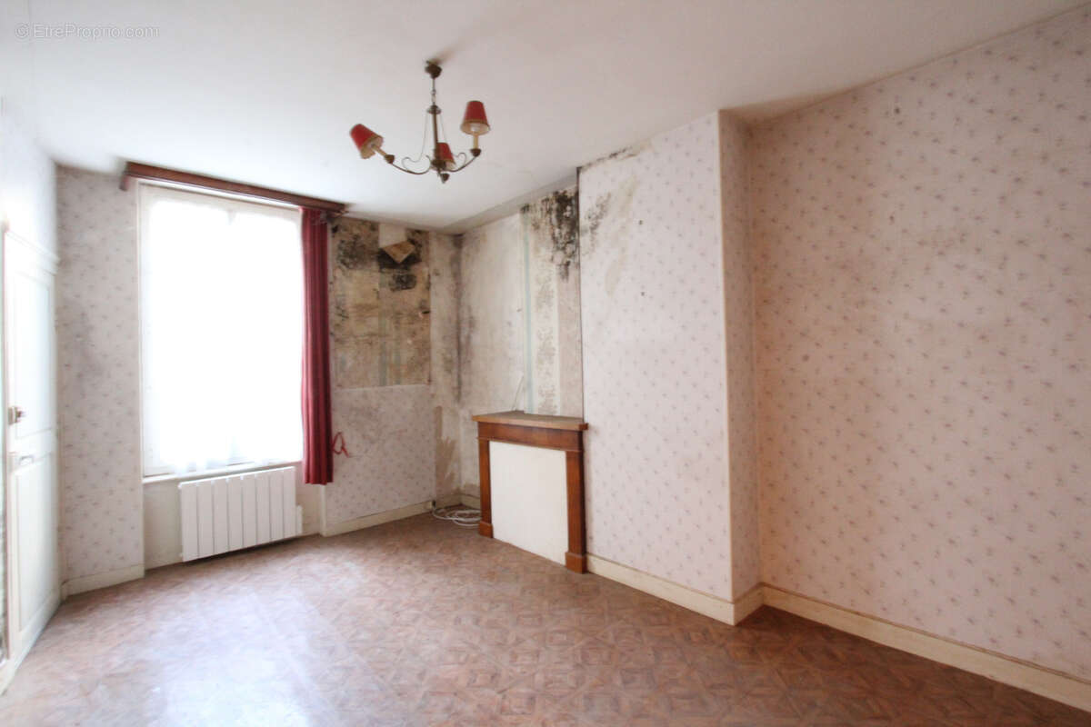 Maison à LA CHARITE-SUR-LOIRE