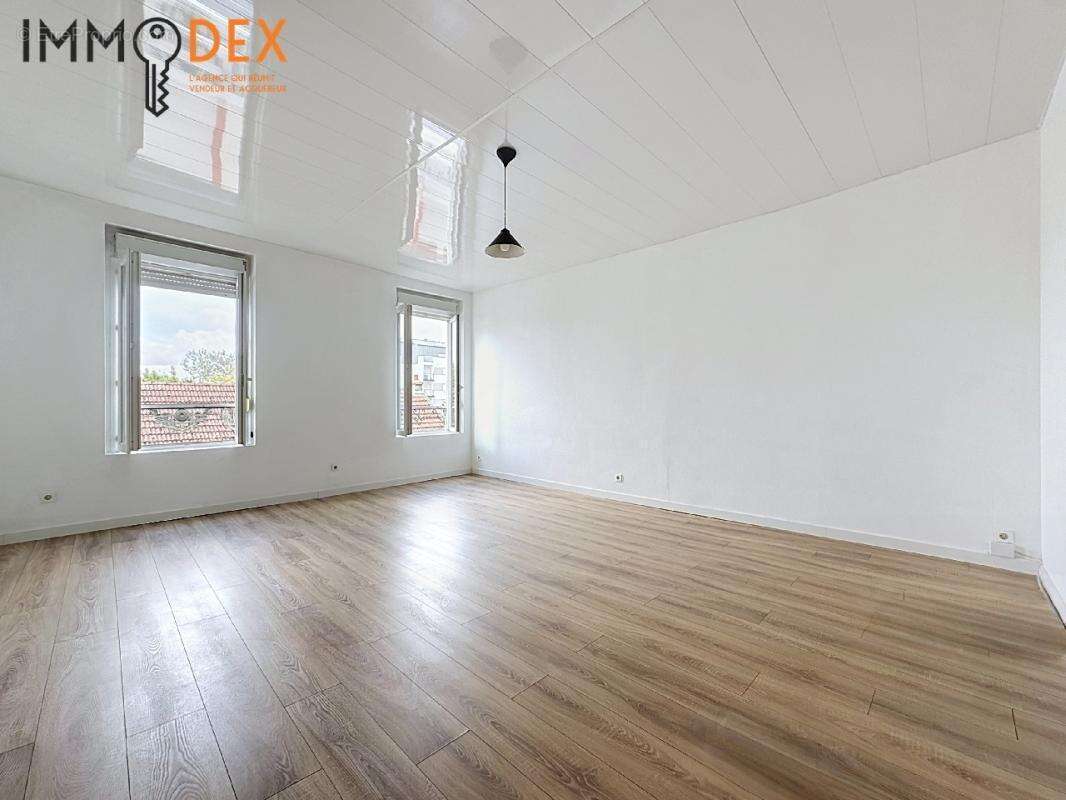 Appartement 36 m² à Reims  - photo 2